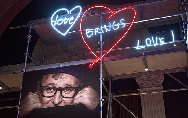 Exposition "Love Brings Love" au Palais Galliera à Paris