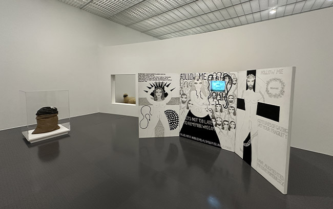Exposition "Dimanche sans fin - Maurizio Catellan et la collection Pompidou" au Centre Pompidou-Metz