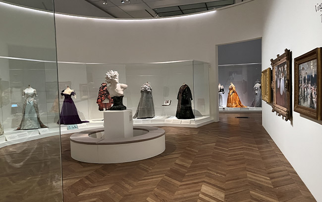 Exposition "La maison Worth - Inventer la haute couture" au Petit Palais à Paris