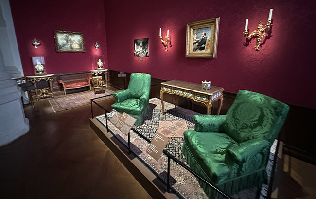 Exposition temporaire "Sèvres, une passion Rothschild" à la Galerie des Gobelins à Paris Exposition temporaire "Sèvres, une passion Rothschild" à la Galerie des Gobelins à Paris